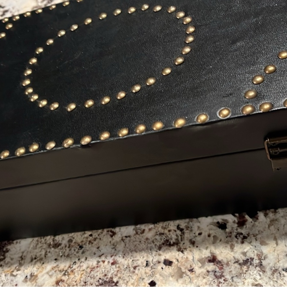 Keepsake leather box - great condition and vintage - Picture 11 of 11